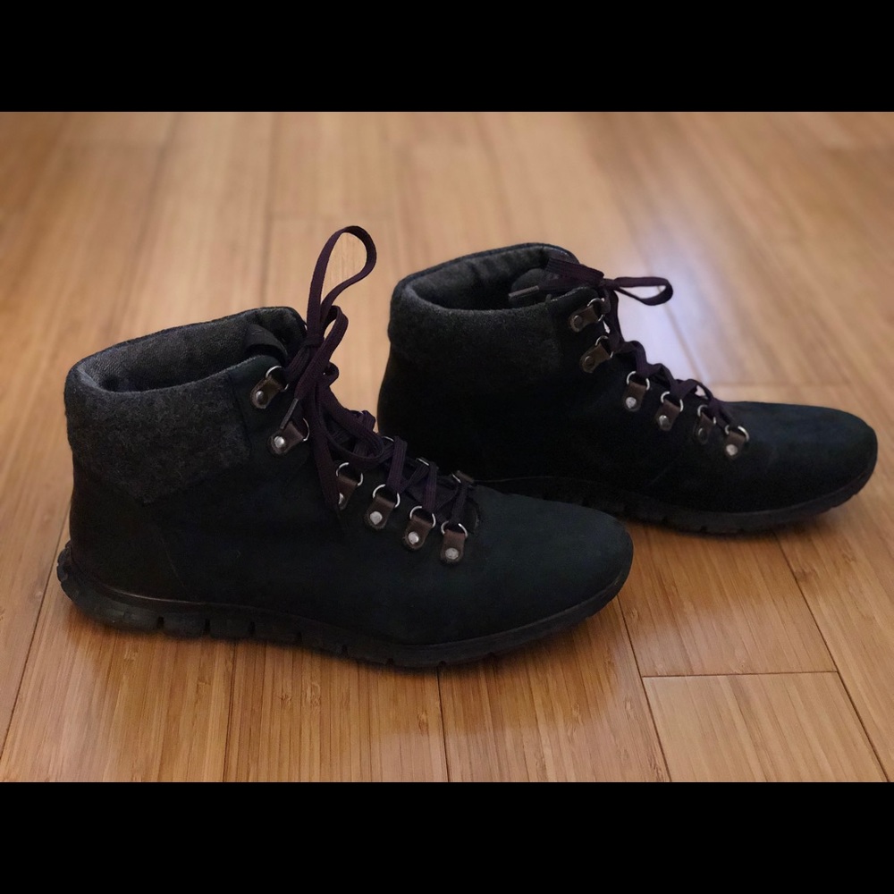 Waterproof and light boots! Perfect for hiking!